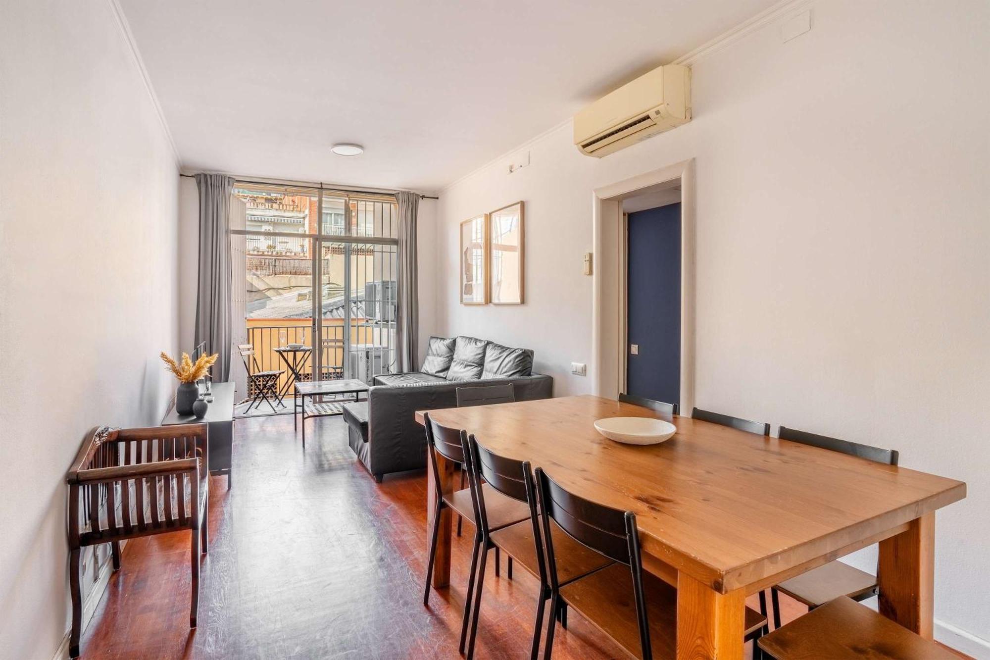 Next To Sagrada Familia 4-Bedroom Apartment Barcelona Bagian luar foto
