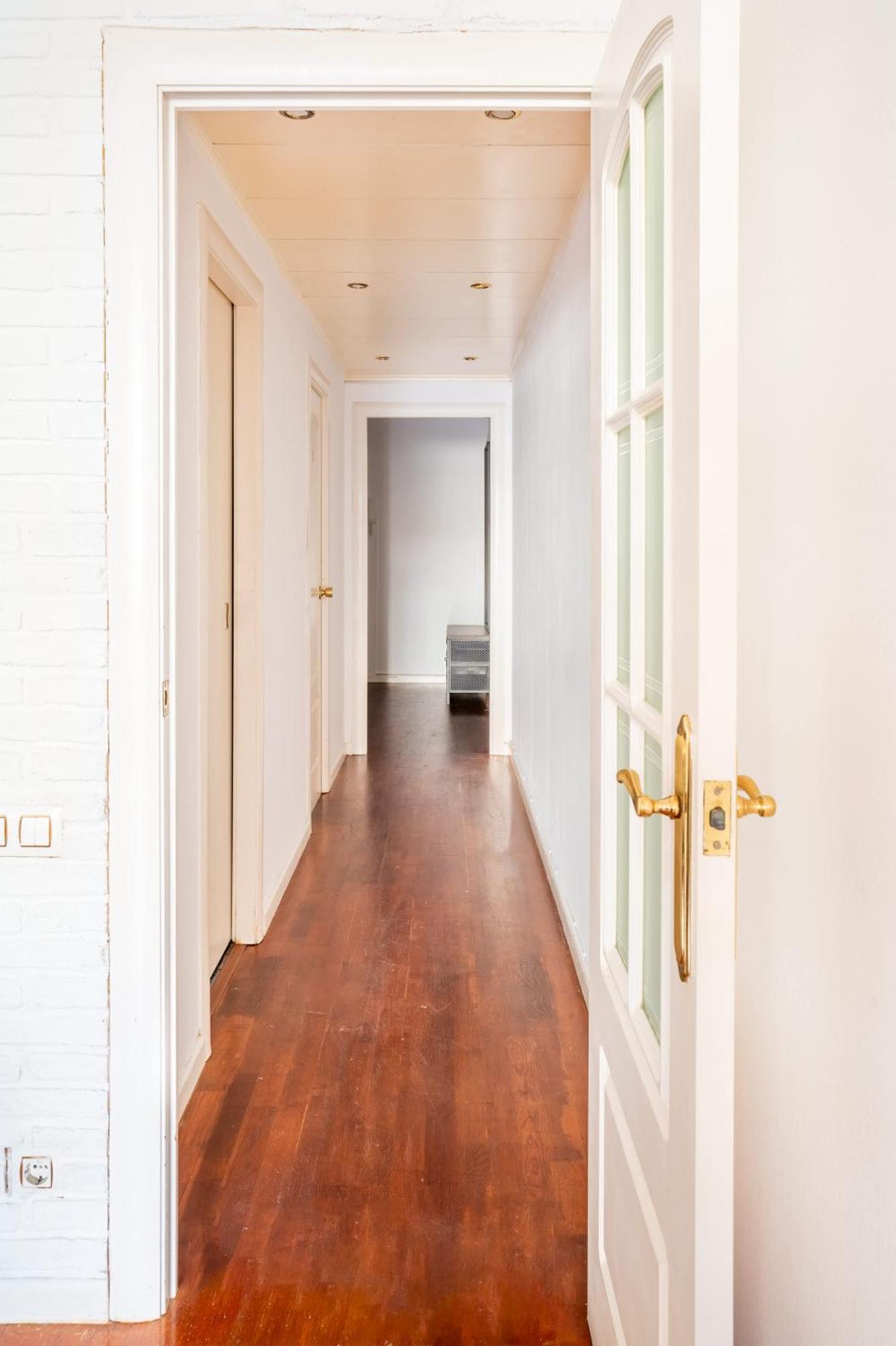 Next To Sagrada Familia 4-Bedroom Apartment Barcelona Bagian luar foto